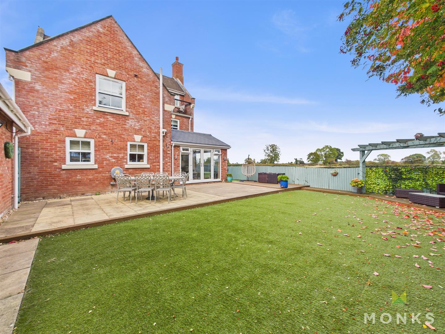 6 Loveridge Drive, Shrewsbury, SY4 2DJ For Sale 6 Loveridge Drive, Shrewsbury, SY4 2DJ For Sale